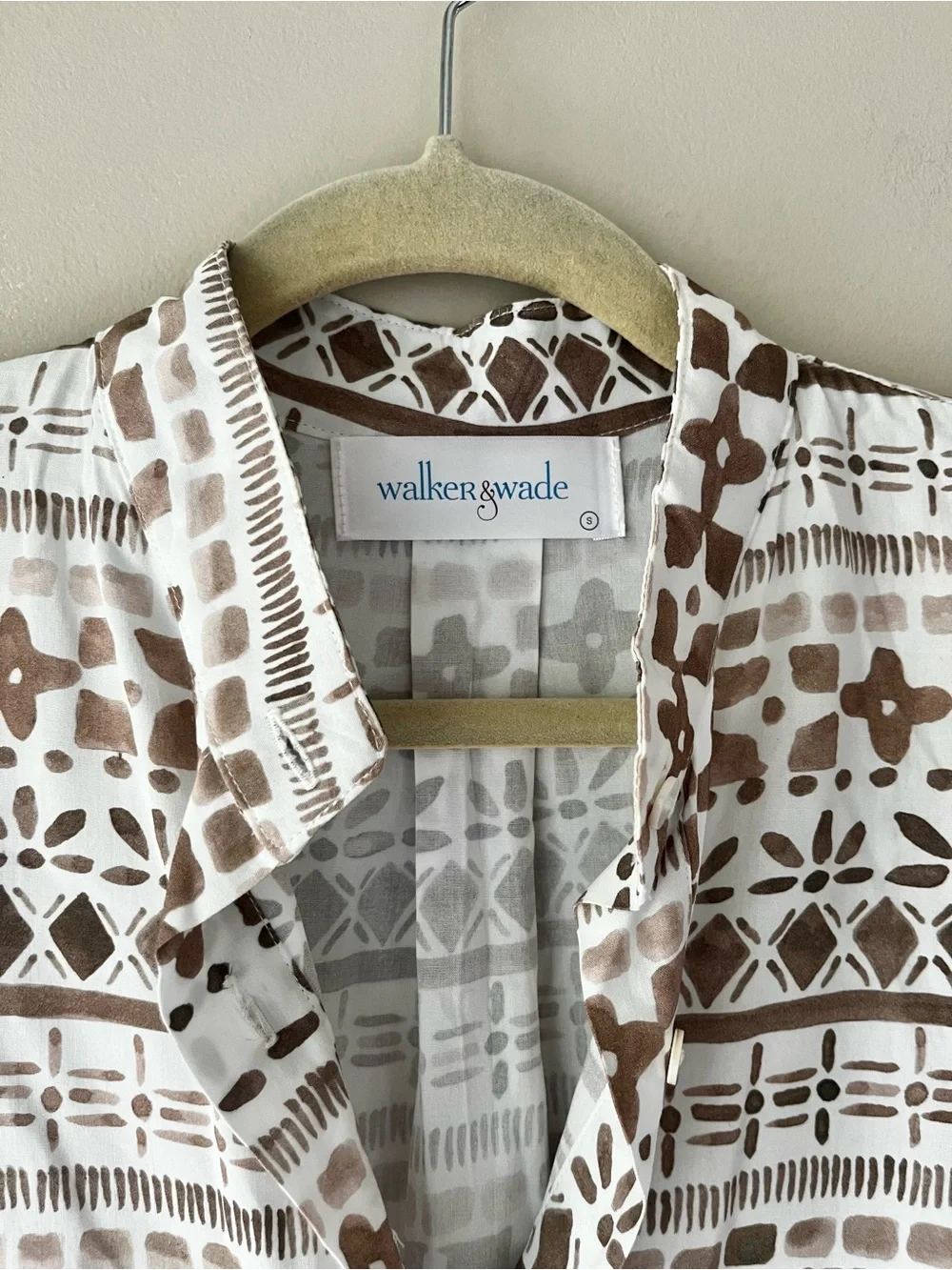 Walker & Wade Tan White and Beige Printed Day Tripper Geo Dress